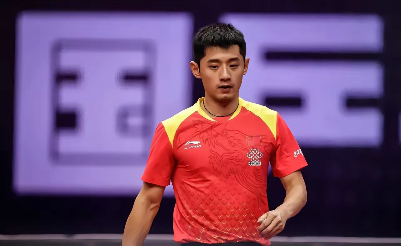 开云体育-EG险胜RNG，Scout关键团战开团秒人强强对话小组赛，锁定晋级资格